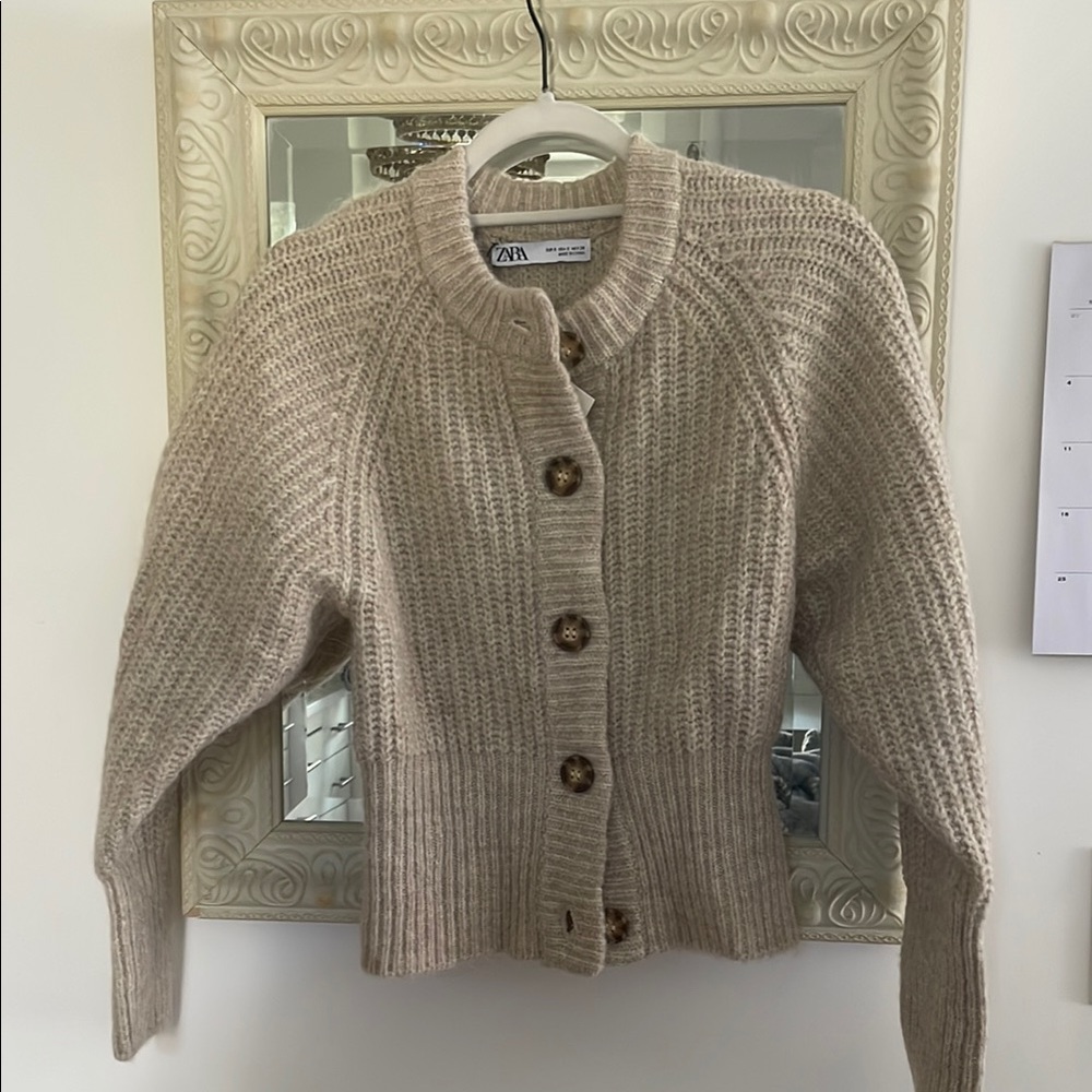 Zara Women's Cream Sweater